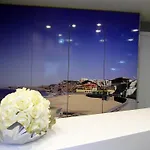 Laurus Hotel