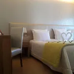 Laurus Hotel 2*