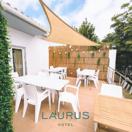 ホテル Laurus