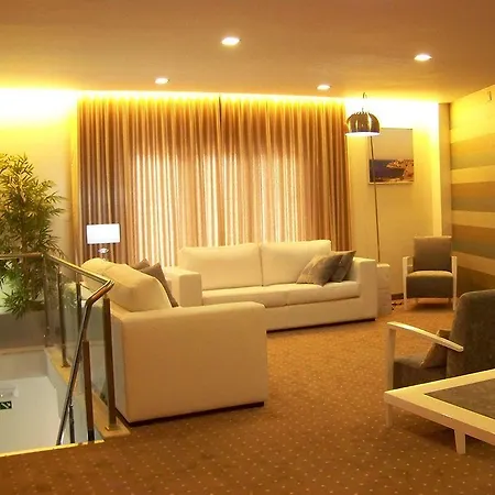 Laurus 2* Lourinhã