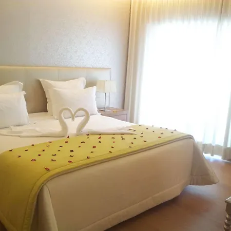 Laurus 2* Lourinhã