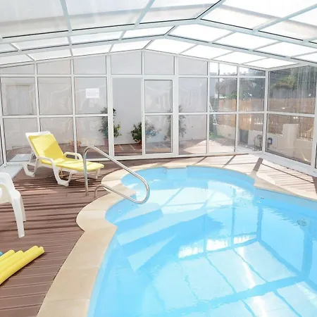 Laurus Hotel 2*