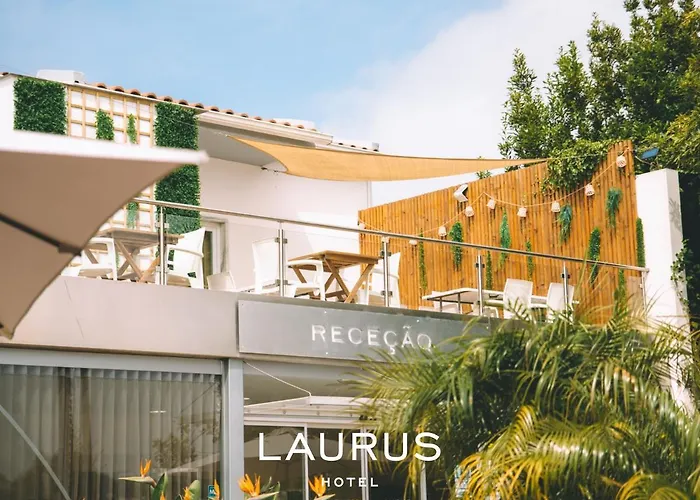 Отель Laurus 2*