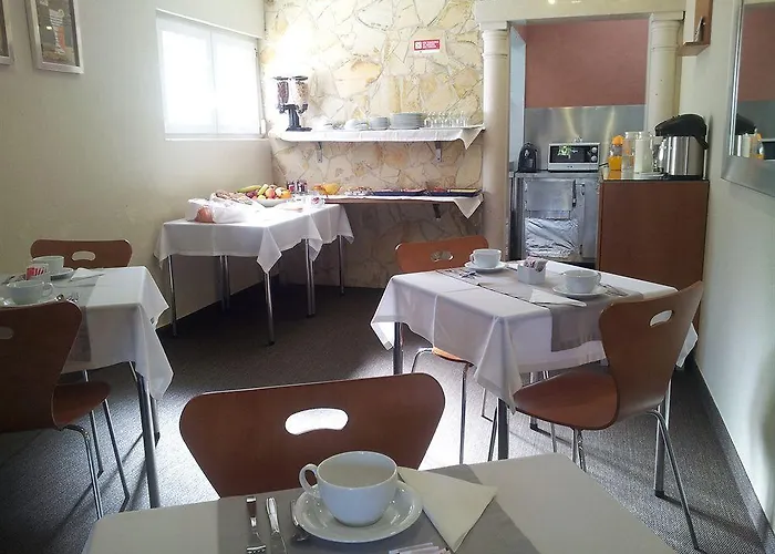 Laurus Hotel