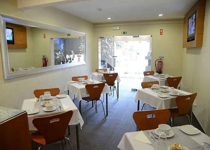 Laurus Hotel